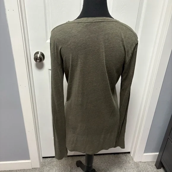 Rails Button Up Top - Picture 4 of 7